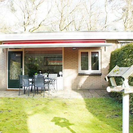 Knusse 5 Persoons Bungalow Hartje Veluwe Otterlo Bagian luar foto