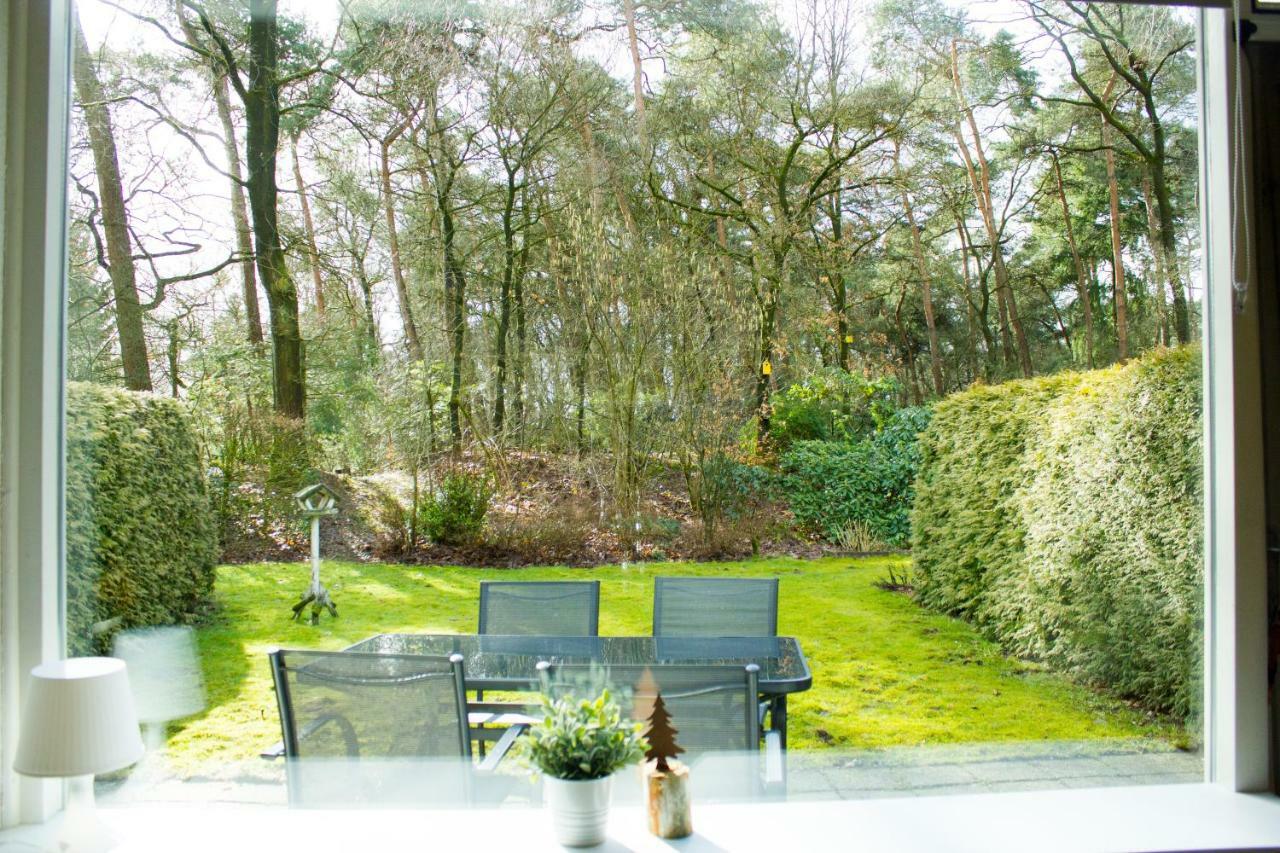 Knusse 5 Persoons Bungalow Hartje Veluwe Otterlo Bagian luar foto