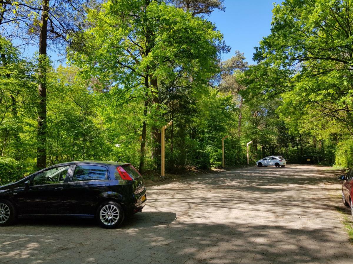 Knusse 5 Persoons Bungalow Hartje Veluwe Otterlo Bagian luar foto