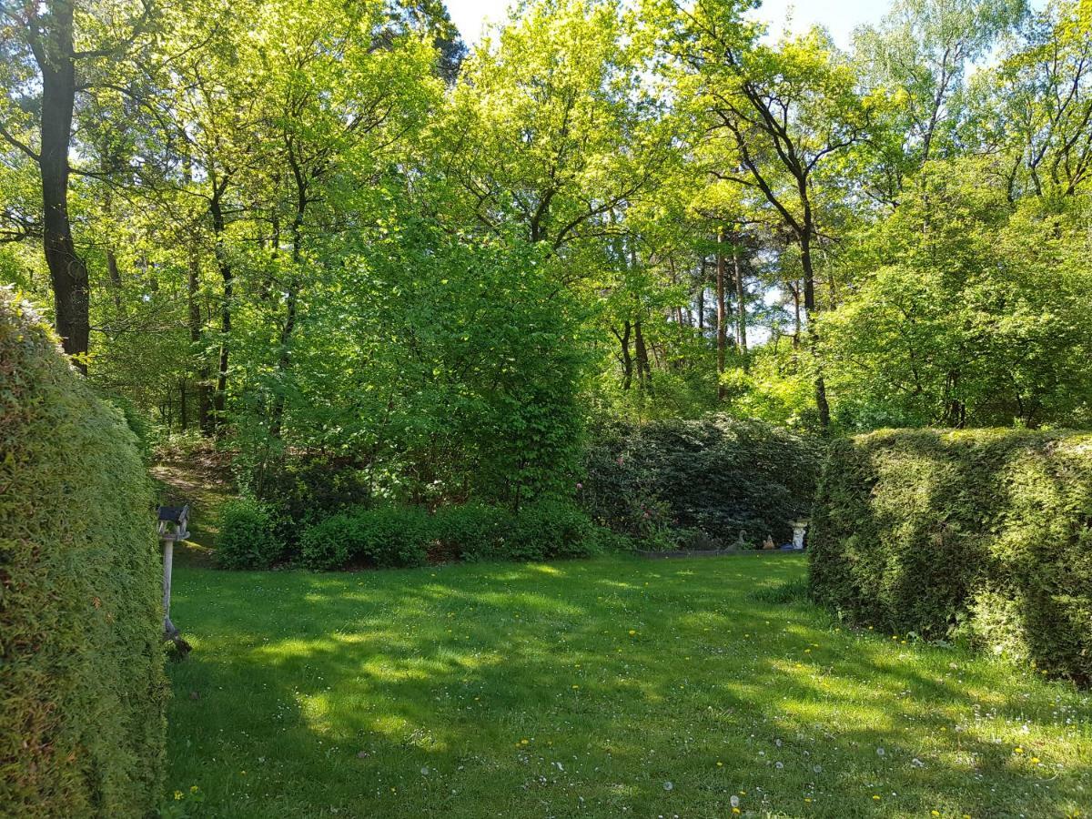 Knusse 5 Persoons Bungalow Hartje Veluwe Otterlo Bagian luar foto